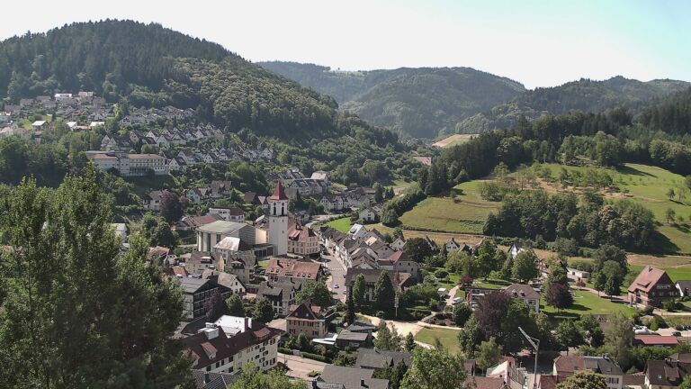 Dieses Bild zeigt eine Webcam-Aufnahme von Ottenhöfen, aufgenommen am Donnerstag, den 25.06.2026 um 10:40 Uhr