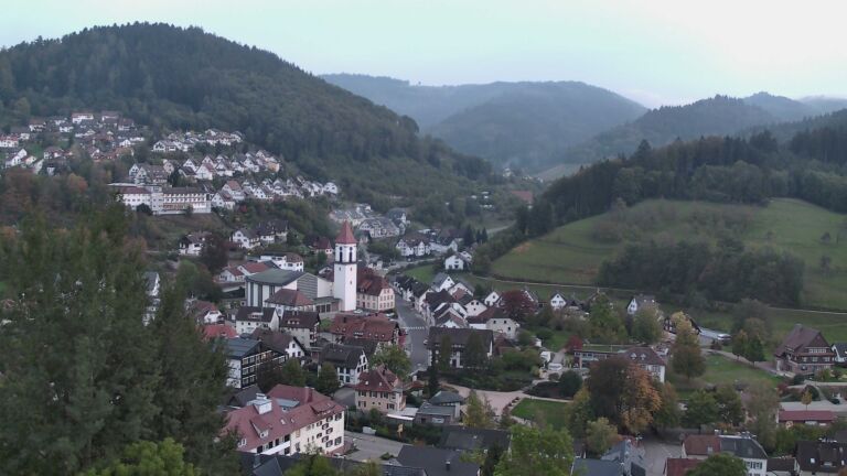 Dieses Bild zeigt eine Webcam-Aufnahme von Ottenhöfen, aufgenommen am Dienstag, den 20.10.2026 um 18:30 Uhr