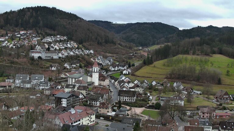 Dieses Bild zeigt eine Webcam-Aufnahme von Ottenhöfen, aufgenommen am Sonntag, den 22.02.2026 um 15:50 Uhr