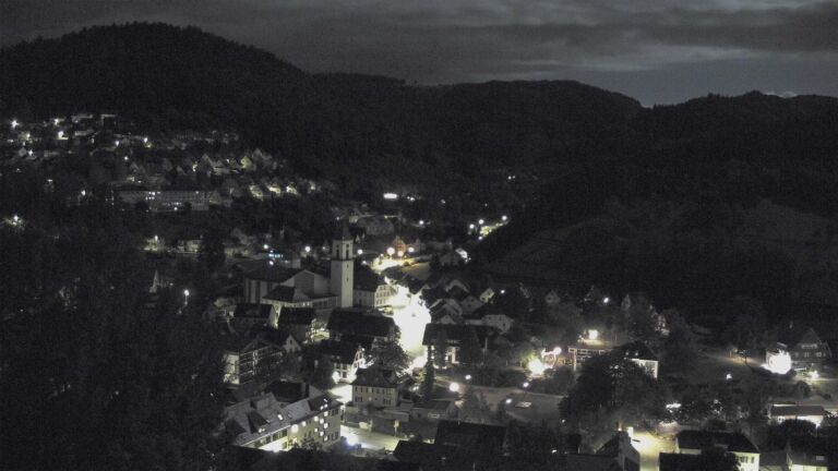 Dieses Bild zeigt eine Webcam-Aufnahme von Ottenhöfen, aufgenommen am Samstag, den 29.08.2026 um 04:00 Uhr