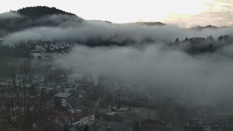 Dieses Bild zeigt eine Webcam-Aufnahme von Ottenhöfen, aufgenommen am Freitag, den 30.01.2026 um 08:30 Uhr