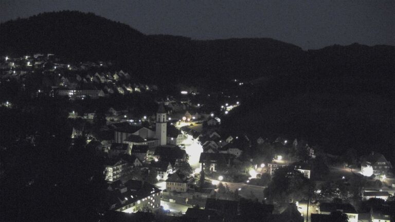 Dieses Bild zeigt eine Webcam-Aufnahme von Ottenhöfen, aufgenommen am Donnerstag, den 23.07.2026 um 04:30 Uhr