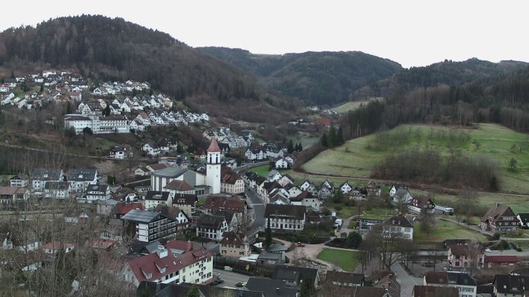 Dieses Bild zeigt eine Webcam-Aufnahme von Ottenhöfen, aufgenommen am Montag, den 02.03.2026 um 07:30 Uhr