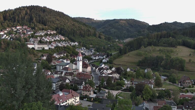 Dieses Bild zeigt eine Webcam-Aufnahme von Ottenhöfen, aufgenommen am Mittwoch, den 02.09.2026 um 19:40 Uhr