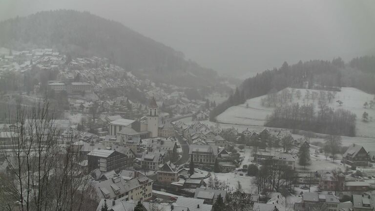 Dieses Bild zeigt eine Webcam-Aufnahme von Ottenhöfen, aufgenommen am Samstag, den 10.01.2026 um 09:30 Uhr