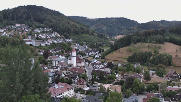 Dieses Bild zeigt eine Webcam-Aufnahme von Ottenhöfen, aufgenommen am Mittwoch, den 19.08.2026 um 06:30 Uhr