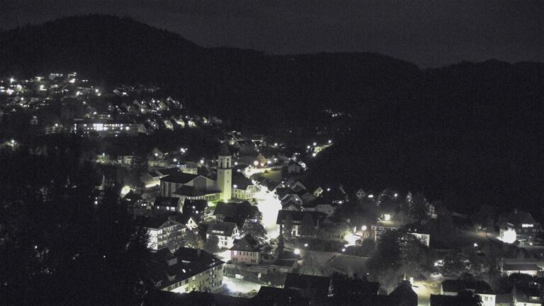 Dieses Bild zeigt eine Webcam-Aufnahme von Ottenhöfen, aufgenommen am Sonntag, den 11.10.2026 um 19:40 Uhr