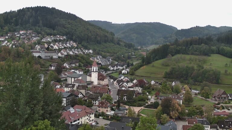 Dieses Bild zeigt eine Webcam-Aufnahme von Ottenhöfen, aufgenommen am Dienstag, den 20.10.2026 um 09:30 Uhr