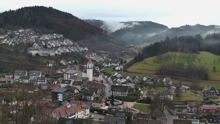 Dieses Bild zeigt eine Webcam-Aufnahme von Ottenhöfen, aufgenommen am Dienstag, den 24.02.2026 um 17:20 Uhr