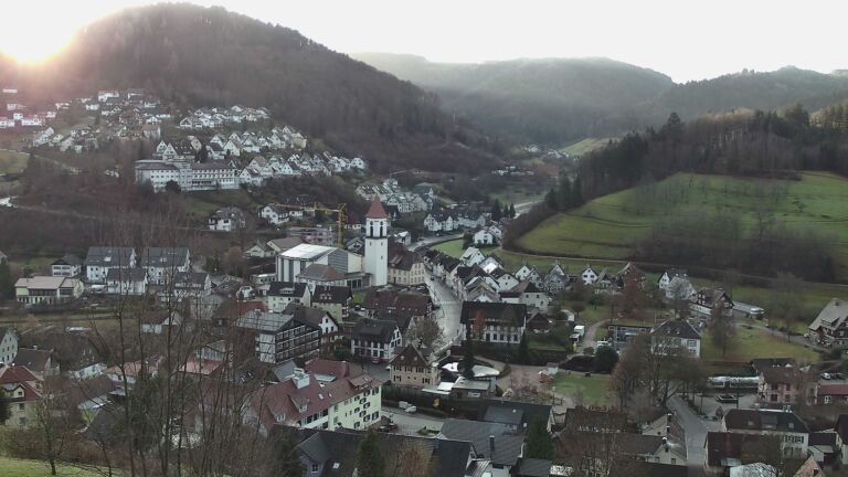 Dieses Bild zeigt eine Webcam-Aufnahme von Ottenhöfen, aufgenommen am Donnerstag, den 18.12.2025 um 09:10 Uhr