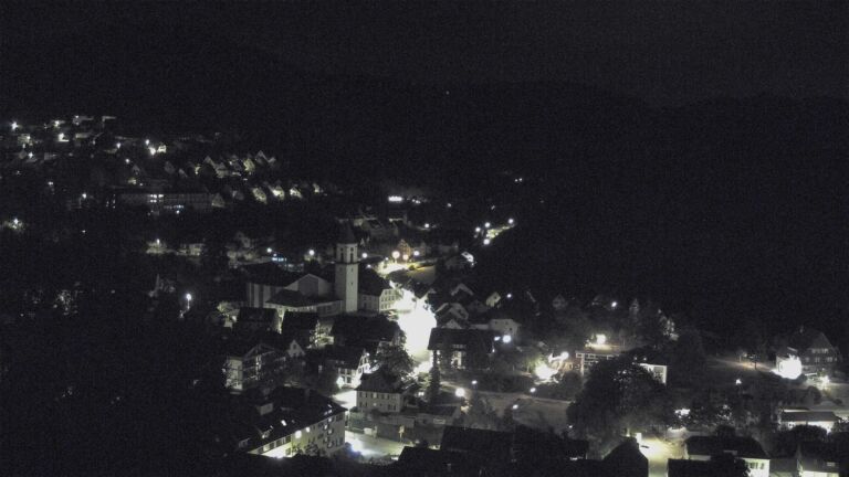 Dieses Bild zeigt eine Webcam-Aufnahme von Ottenhöfen, aufgenommen am Donnerstag, den 20.08.2026 um 04:00 Uhr