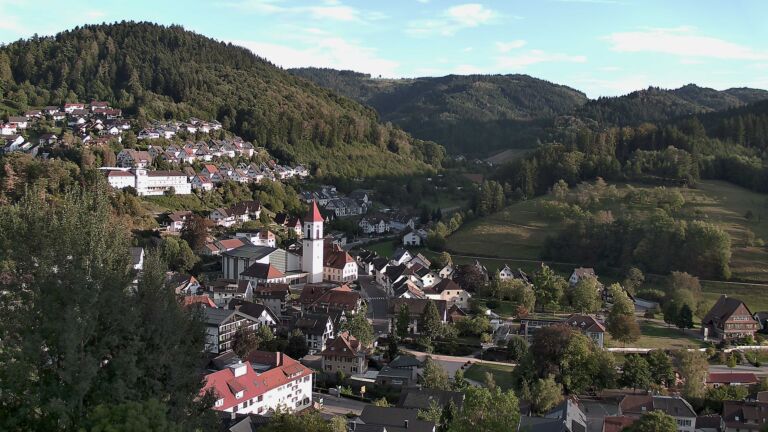 Dieses Bild zeigt eine Webcam-Aufnahme von Ottenhöfen, aufgenommen am Montag, den 07.09.2026 um 18:50 Uhr
