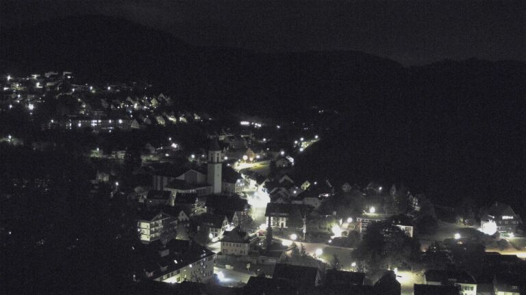 Dieses Bild zeigt eine Webcam-Aufnahme von Ottenhöfen, aufgenommen am Sonntag, den 03.05.2026 um 23:00 Uhr