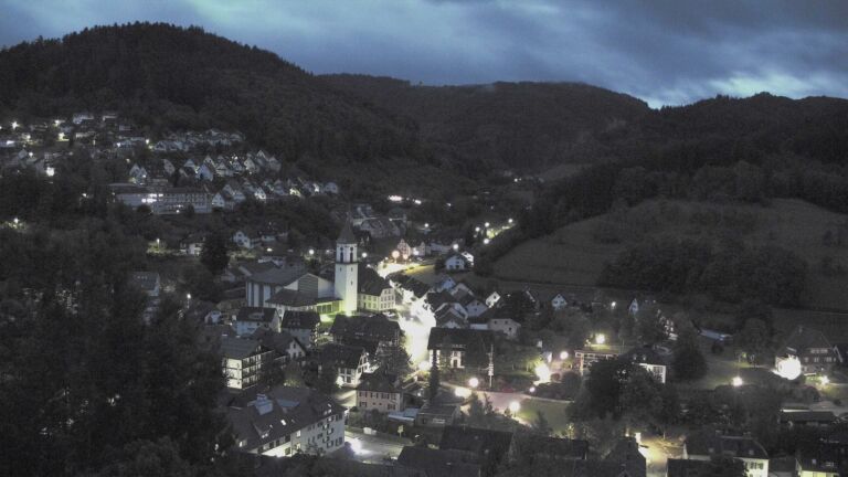 Dieses Bild zeigt eine Webcam-Aufnahme von Ottenhöfen, aufgenommen am Donnerstag, den 14.05.2026 um 05:00 Uhr