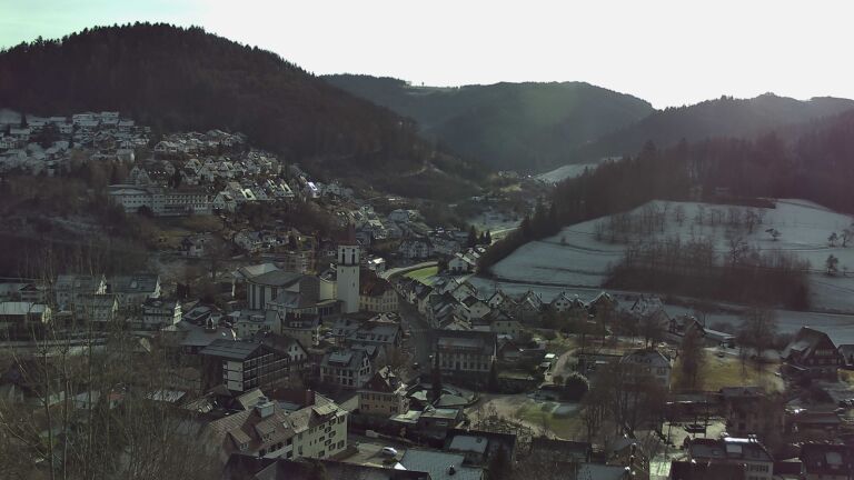 Dieses Bild zeigt eine Webcam-Aufnahme von Ottenhöfen, aufgenommen am Donnerstag, den 01.01.2026 um 12:40 Uhr