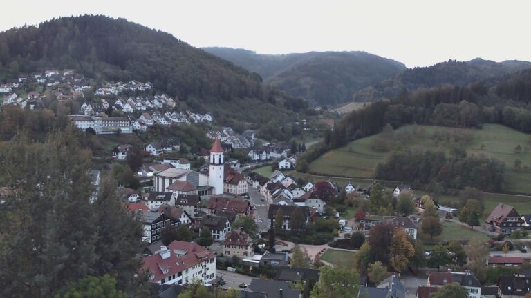 Dieses Bild zeigt eine Webcam-Aufnahme von Ottenhöfen, aufgenommen am Freitag, den 16.10.2026 um 07:40 Uhr