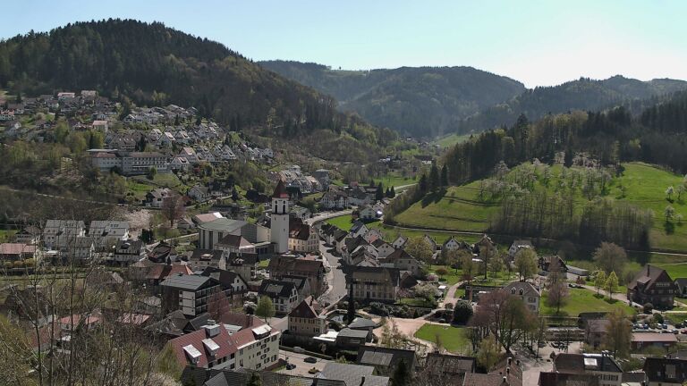 Dieses Bild zeigt eine Webcam-Aufnahme von Ottenhöfen, aufgenommen am Samstag, den 11.04.2026 um 13:40 Uhr