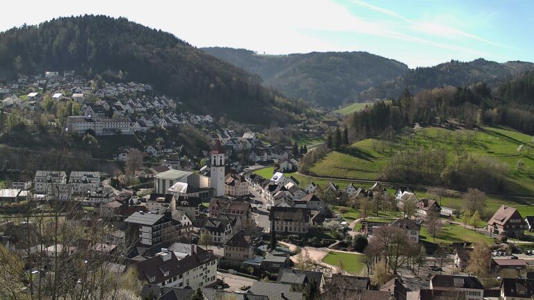 Dieses Bild zeigt eine Webcam-Aufnahme von Ottenhöfen, aufgenommen am Mittwoch, den 08.04.2026 um 10:30 Uhr