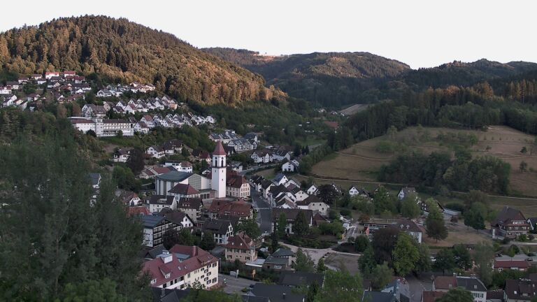 Dieses Bild zeigt eine Webcam-Aufnahme von Ottenhöfen, aufgenommen am Mittwoch, den 19.08.2026 um 20:00 Uhr