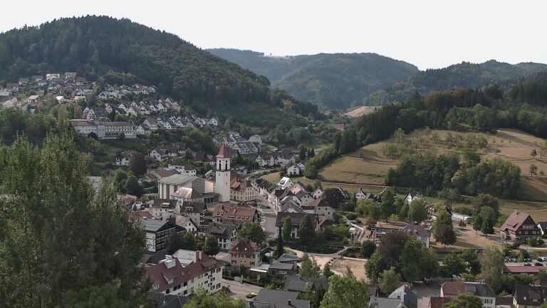 Dieses Bild zeigt eine Webcam-Aufnahme von Ottenhöfen, aufgenommen am Sonntag, den 16.08.2026 um 10:20 Uhr