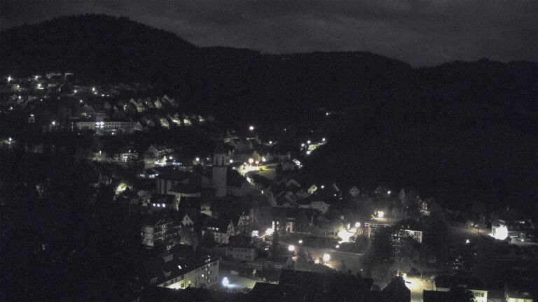 Dieses Bild zeigt eine Webcam-Aufnahme von Ottenhöfen, aufgenommen am Samstag, den 24.10.2026 um 02:00 Uhr