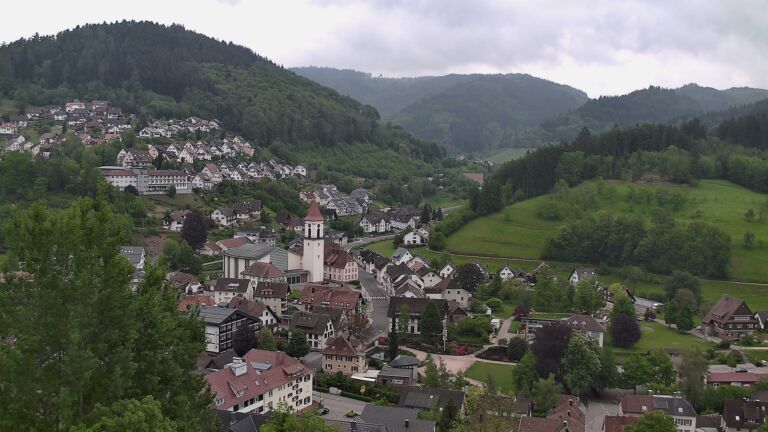 Dieses Bild zeigt eine Webcam-Aufnahme von Ottenhöfen, aufgenommen am Donnerstag, den 07.05.2026 um 14:20 Uhr