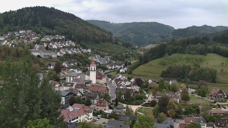 Dieses Bild zeigt eine Webcam-Aufnahme von Ottenhöfen, aufgenommen am Sonntag, den 04.10.2026 um 16:40 Uhr