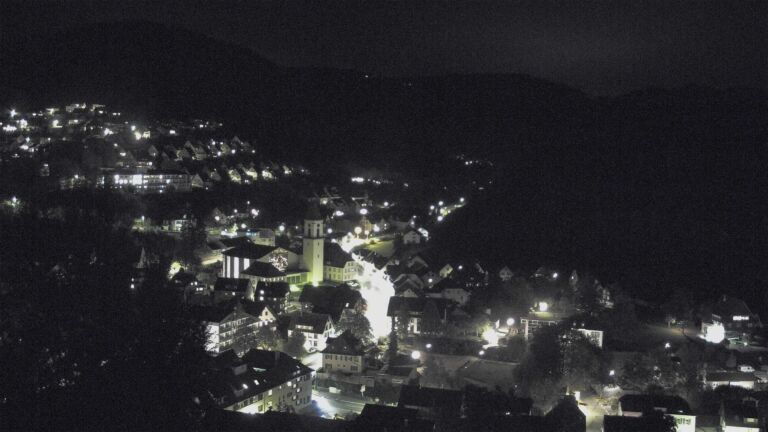 Dieses Bild zeigt eine Webcam-Aufnahme von Ottenhöfen, aufgenommen am Samstag, den 17.10.2026 um 20:40 Uhr