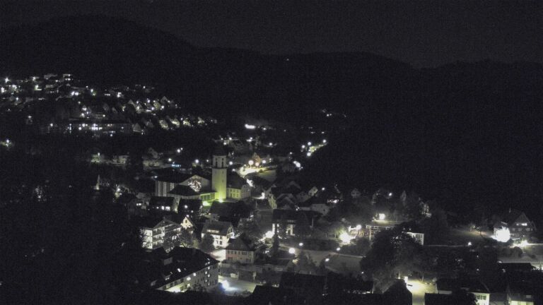 Dieses Bild zeigt eine Webcam-Aufnahme von Ottenhöfen, aufgenommen am Freitag, den 11.09.2026 um 22:00 Uhr