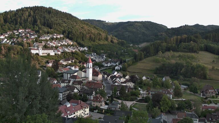 Dieses Bild zeigt eine Webcam-Aufnahme von Ottenhöfen, aufgenommen am Mittwoch, den 02.09.2026 um 19:20 Uhr