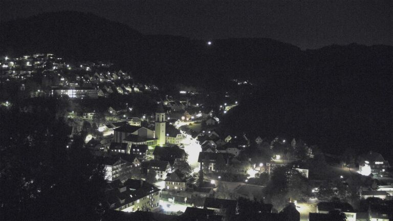 Dieses Bild zeigt eine Webcam-Aufnahme von Ottenhöfen, aufgenommen am Mittwoch, den 07.10.2026 um 20:00 Uhr