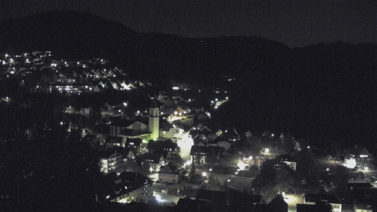 Dieses Bild zeigt eine Webcam-Aufnahme von Ottenhöfen, aufgenommen am Freitag, den 18.09.2026 um 22:00 Uhr