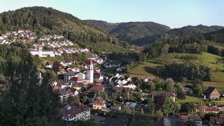 Dieses Bild zeigt eine Webcam-Aufnahme von Ottenhöfen, aufgenommen am Samstag, den 20.06.2026 um 20:00 Uhr