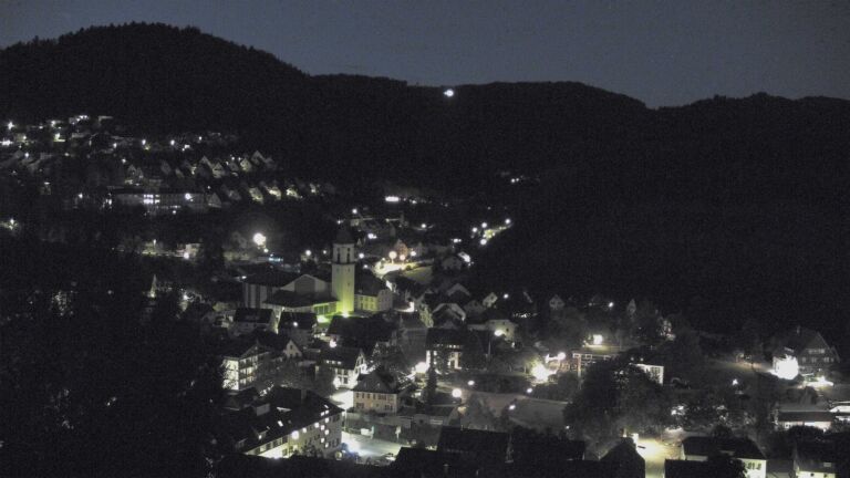 Dieses Bild zeigt eine Webcam-Aufnahme von Ottenhöfen, aufgenommen am Dienstag, den 15.09.2026 um 06:00 Uhr