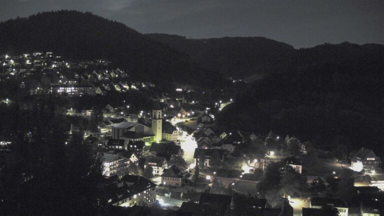 Dieses Bild zeigt eine Webcam-Aufnahme von Ottenhöfen, aufgenommen am Donnerstag, den 24.09.2026 um 21:30 Uhr