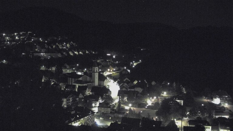 Dieses Bild zeigt eine Webcam-Aufnahme von Ottenhöfen, aufgenommen am Freitag, den 10.07.2026 um 00:30 Uhr