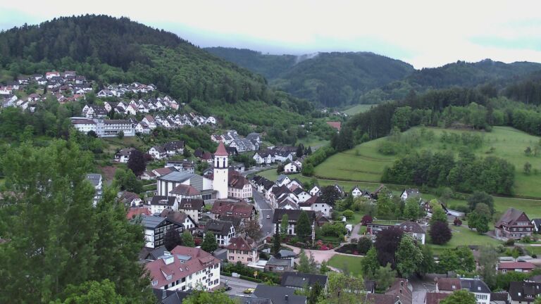 Dieses Bild zeigt eine Webcam-Aufnahme von Ottenhöfen, aufgenommen am Montag, den 11.05.2026 um 05:50 Uhr