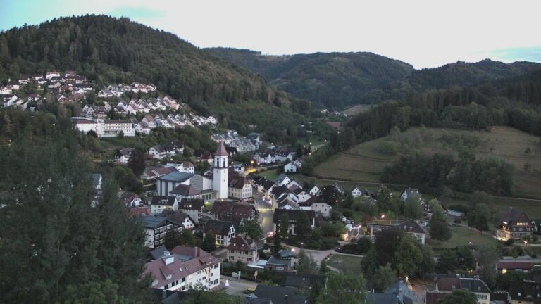 Dieses Bild zeigt eine Webcam-Aufnahme von Ottenhöfen, aufgenommen am Montag, den 31.08.2026 um 20:30 Uhr