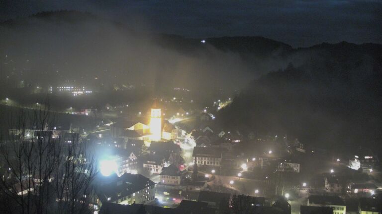 Dieses Bild zeigt eine Webcam-Aufnahme von Ottenhöfen, aufgenommen am Montag, den 02.02.2026 um 18:20 Uhr