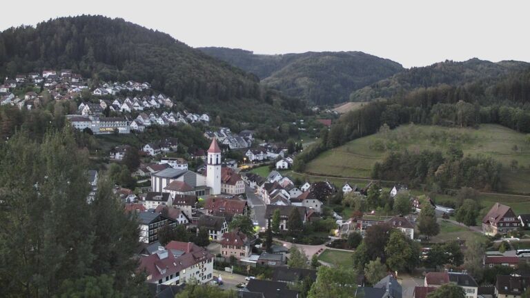 Dieses Bild zeigt eine Webcam-Aufnahme von Ottenhöfen, aufgenommen am Dienstag, den 15.09.2026 um 06:40 Uhr