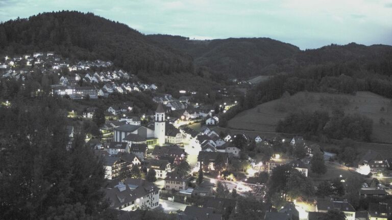 Dieses Bild zeigt eine Webcam-Aufnahme von Ottenhöfen, aufgenommen am Samstag, den 29.08.2026 um 20:50 Uhr