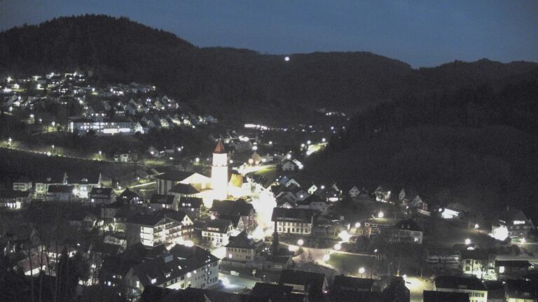 Dieses Bild zeigt eine Webcam-Aufnahme von Ottenhöfen, aufgenommen am Montag, den 23.03.2026 um 19:30 Uhr