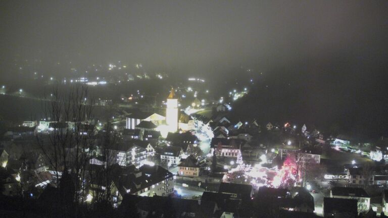 Dieses Bild zeigt eine Webcam-Aufnahme von Ottenhöfen, aufgenommen am Samstag, den 13.12.2025 um 18:40 Uhr