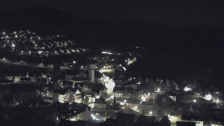 Dieses Bild zeigt eine Webcam-Aufnahme von Ottenhöfen, aufgenommen am Samstag, den 18.04.2026 um 23:00 Uhr