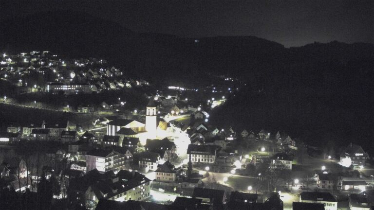 Dieses Bild zeigt eine Webcam-Aufnahme von Ottenhöfen, aufgenommen am Dienstag, den 10.03.2026 um 19:30 Uhr