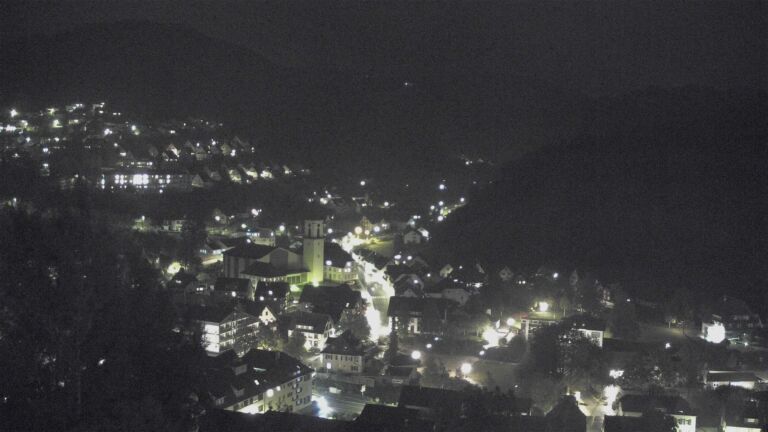 Dieses Bild zeigt eine Webcam-Aufnahme von Ottenhöfen, aufgenommen am Samstag, den 24.10.2026 um 20:10 Uhr