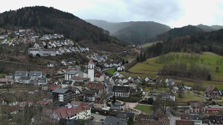 Dieses Bild zeigt eine Webcam-Aufnahme von Ottenhöfen, aufgenommen am Donnerstag, den 19.02.2026 um 16:20 Uhr