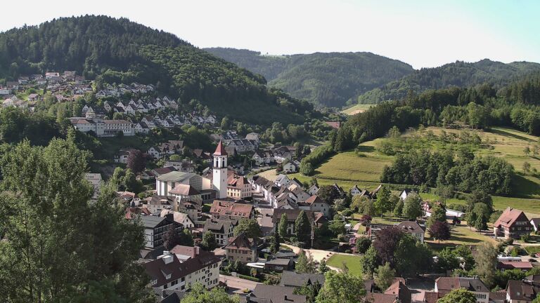 Dieses Bild zeigt eine Webcam-Aufnahme von Ottenhöfen, aufgenommen am Donnerstag, den 28.05.2026 um 09:10 Uhr