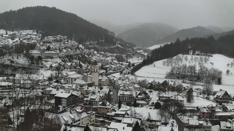 Dieses Bild zeigt eine Webcam-Aufnahme von Ottenhöfen, aufgenommen am Donnerstag, den 08.01.2026 um 14:40 Uhr