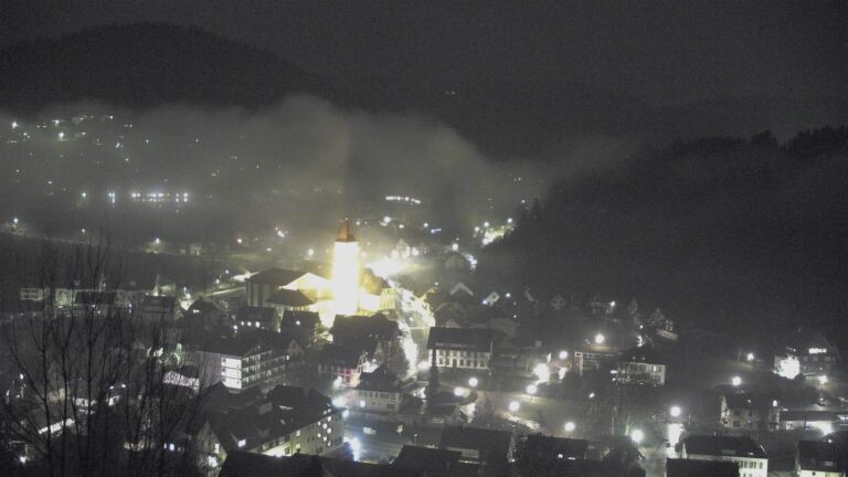 Dieses Bild zeigt eine Webcam-Aufnahme von Ottenhöfen, aufgenommen am Dienstag, den 27.01.2026 um 19:30 Uhr